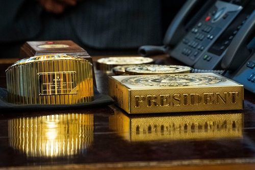 Châu Âu 'khó chịu' vì Thụy Sĩ ngoại gia bằng vàng