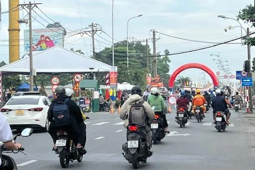 TPHCM thông xe cầu Bình Triệu 1, kỳ vọng giảm ùn tắc cửa ngõ Đông Bắc