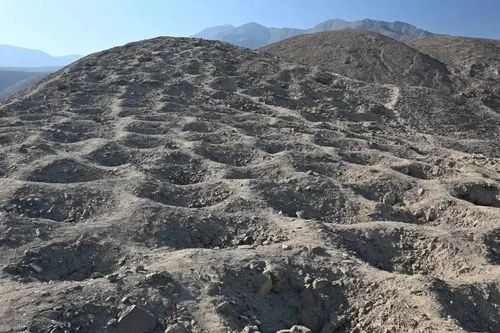 Bí ẩn hơn 5.200 hố thẳng hàng ở Peru hé lộ lời giải mới