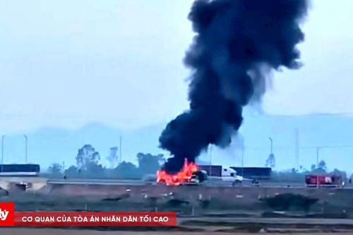 Cháy xe khách trên cao tốc Quốc lộ 45 - Nghi Sơn