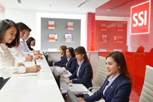 SSI tung hơn 415 triệu CP giá 'sốc', chuẩn bị lấy lại ngôi vương vốn điều lệ ngành chứng khoán
