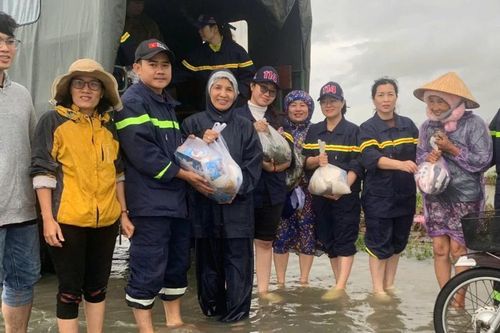 Gia Lai: Nối dài cuộc tiếp sức cho người dân vùng lũ