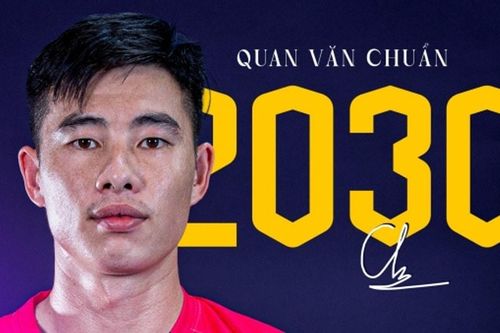 Hà Nội FC giữ chân Quan Văn Chuẩn bằng hợp đồng tới năm 2030