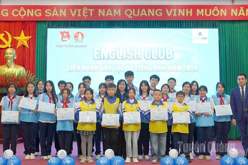 Liên hoan Câu lạc bộ Tiếng Anh tỉnh Tuyên Quang năm 2025
