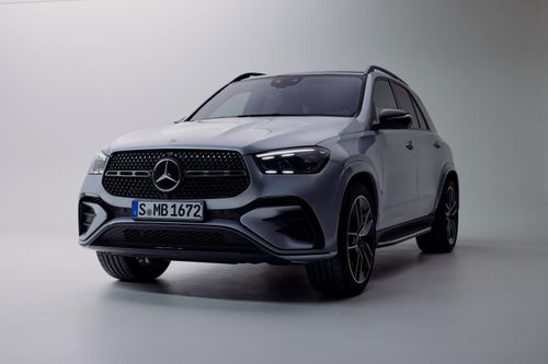 Mercedes-Benz Việt Nam bước vào 'cuộc chơi hybrid' với GLE 400 e 4MATIC