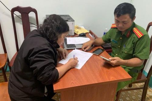 Công an làm việc với người phụ nữ phao tin 'sập nhà lầu, hàng chục người chết'