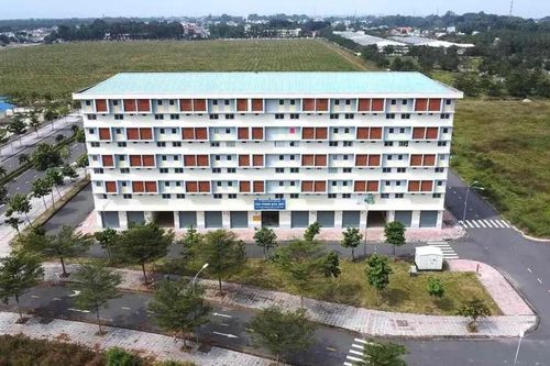 Các khu công nghiệp đối mặt với thiếu nhà ở công nhân