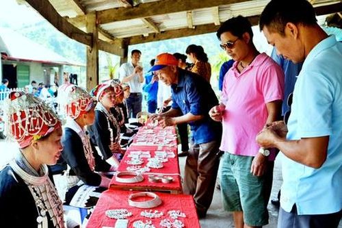 Bạc Tiên nữ ở Mường Hum