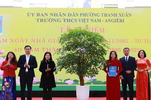 Trường Trung học cơ sở Việt Nam - Angiêri:Tự hào 40 năm xây dựng và trưởng thành