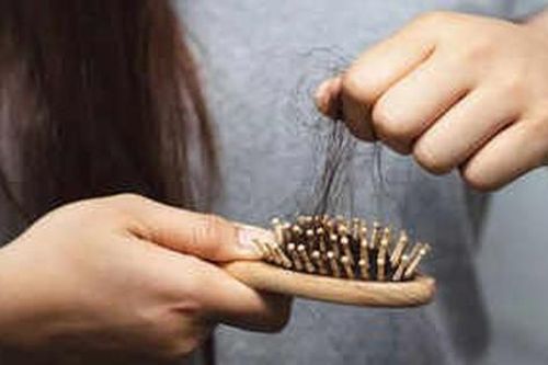 Điều ít ai để ý: Rụng tóc do sức khỏe đường ruột kém