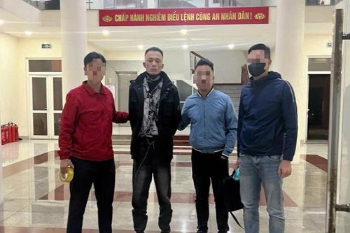 Gã thanh niên nhiễm HIV ép bé gái 12 tuổi vào nhà nghỉ