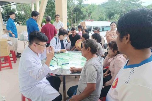 Ngành Y tế TP Hồ Chí Minh chi viện cho Đắk Lắk và Khánh Hòa