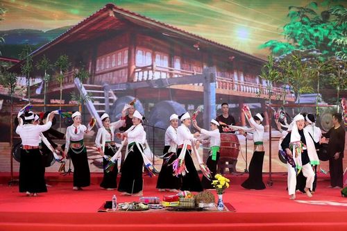 Âm vang văn hóa Mường để lại ấn tượng sâu sắc với du khách Thủ đô