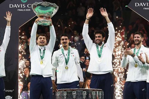 Không Sinner, đội tuyển Ý vẫn vô địch Davis Cup 2025 với cột mốc đặc biệt