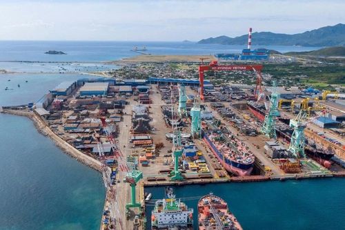 Khu kinh tế Vân Phong 'cất cánh'