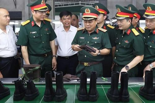 Ngành Hậu cần Quân đội thi đua làm theo lời Bác