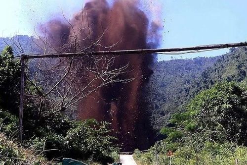 Phú Thọ: Hủy nổ an toàn quả bom khoảng 1,2 tấn