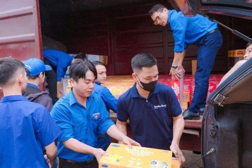 Ngành đường sắt miễn phí vận chuyển hàng cứu trợ bằng tàu hỏa
