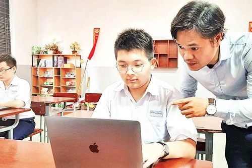Cần tư duy giáo dục mới giữa 'cơn bão' AI