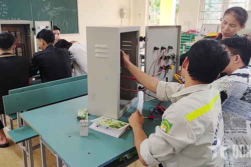 Gỡ vướng cho thẻ học nghề