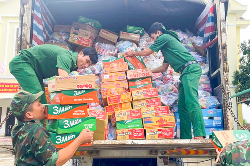Lực lượng Thanh niên xung phong TP Hồ Chí Minh nỗ lực hỗ trợ Khánh Hòa khắc phục thiên tai