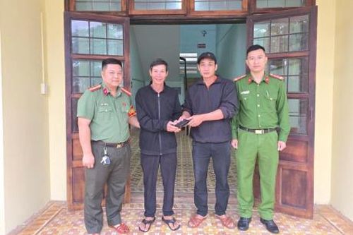 Gương sáng cho con!