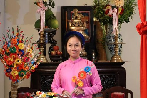 Bạn trẻ TP. HCM trải nghiệm văn hóa thờ cúng của miền Trung