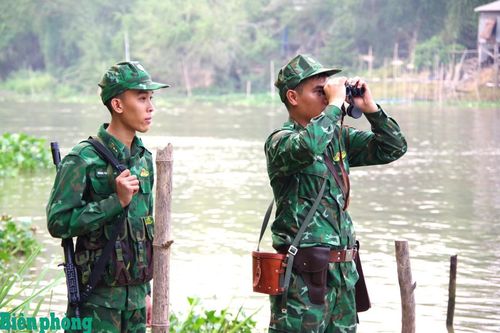 BĐBP tỉnh Đồng Tháp quyết tâm ngăn chặn hoạt động buôn lậu trong mùa nước nổi