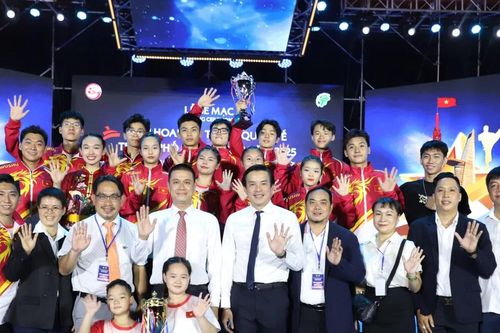 Liên hoan võ thuật quốc tế TPHCM quyên góp 1 tỷ đồng sẻ chia với đồng bào vùng lũ