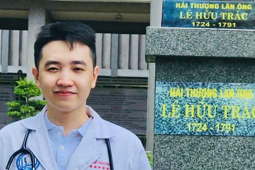 Lối rẽ của nam sinh tốt nghiệp loại giỏi Y khoa ĐH Y Dược TPHCM sau cú trượt nội trú