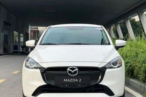 Có nên mua Mazda2 AT không?