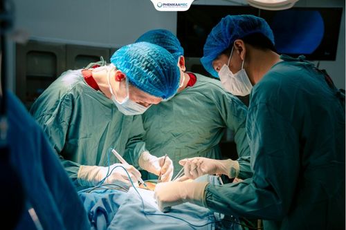 Phẫu thuật nội soi đột phá cứu bệnh nhân ung thư thực quản