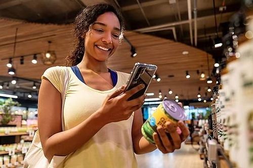 BiteWatch: Quét mã vạch, biết hết thành phần thực phẩm
