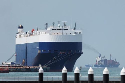 Singapore thúc đẩy sử dụng methanol 'xanh' trong tiếp liệu cho tàu biển