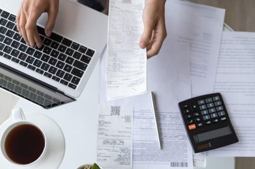 Thu nhập 20 triệu đồng/tháng, chi phí sinh hoạt của gia đình Hà Nội 4 người vẫn 'hụt trước thiếu sau'