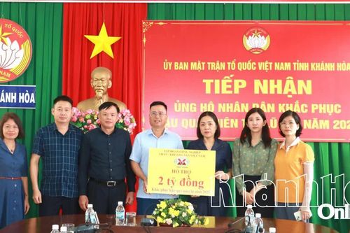 Ủy ban MTTQ Việt Nam tỉnh Khánh Hòa tiếp nhận hơn 2 tỷ đồng ủng hộ người dân bị thiệt hại do mưa lũ
