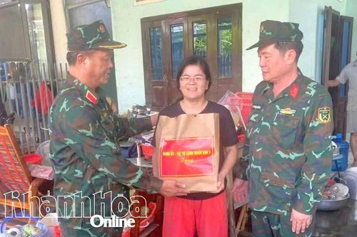 Quân khu 5 kiểm tra công tác khắc phục hậu quả mưu lũ tại xã Diên Điền
