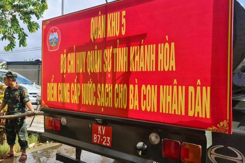 Những giọt nước nghĩa tình