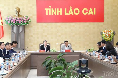 Thông qua phương án kiến trúc và kế hoạch khởi công dự án đường sắt Lào Cai - Hà Nội - Hải Phòng