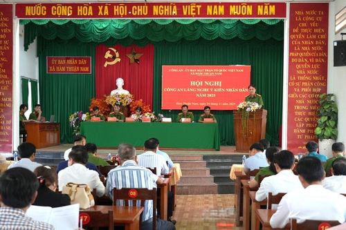 Công an xã Hàm Thuận Nam lắng nghe ý kiến Nhân dân, nâng cao chất lượng phục vụ