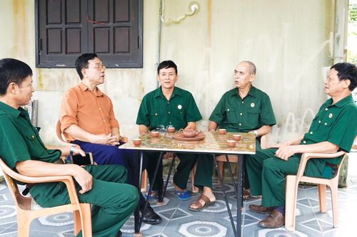 Nghĩa tình đồng đội, giúp nhau phát triển kinh tế