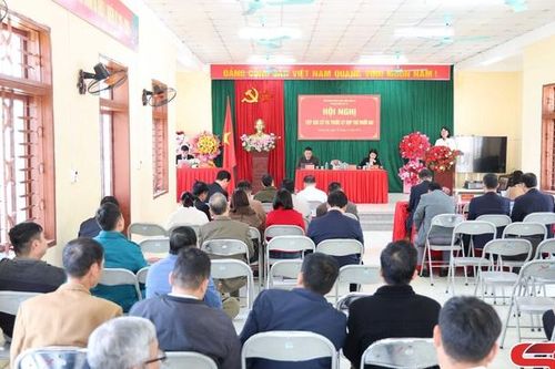 Tổ đại biểu HĐND tỉnh Sơn La tiếp xúc cử tri tại xã Tường Hạ