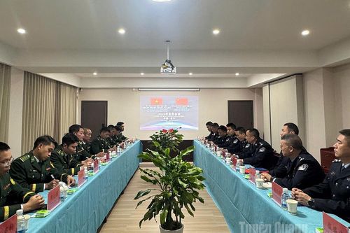 Hội đàm giữa 4 đồn Biên phòng (Việt Nam) và Đại đội quản lý biên giới Phú Ninh (Trung Quốc)