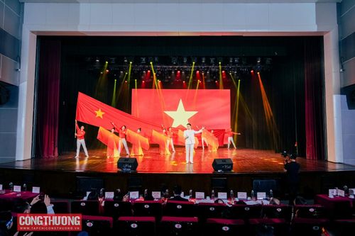 Vòng Chung kết Cuộc thi 'Tìm hiểu pháp luật về sử dụng năng lượng tiết kiệm và hiệu quả'