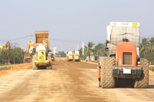 Thanh Hóa đẩy nhanh tiến độ dự án đường ven biển dài hơn 96km