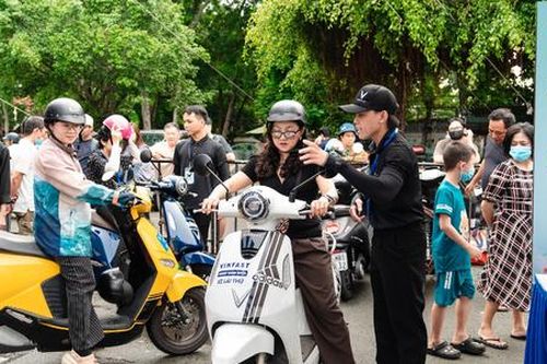 Gói hỗ trợ xe máy điện: 'Cú hích' cho thị trường và lộ trình LEZ Hà Nội