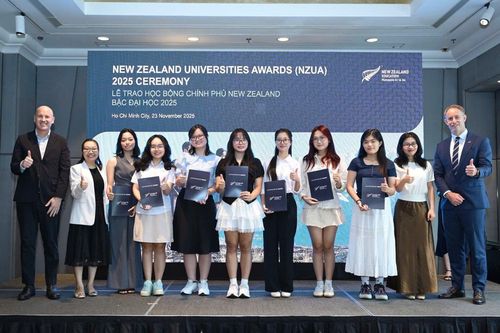 8 gương mặt trẻ tài năng đầu tiên nhận học bổng Chính phủ New Zealand bậc đại học