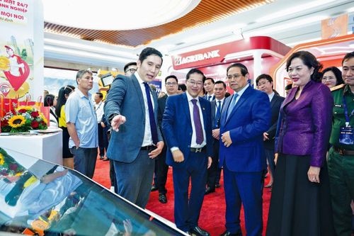 Thi đua hun đúc ý chí đổi mới của ngành Ngân hàng