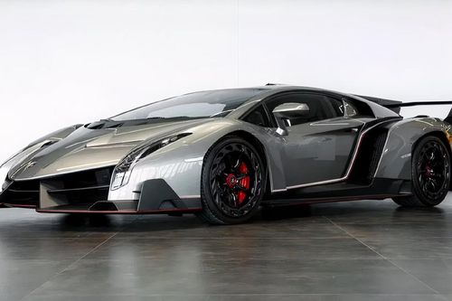 Siêu phẩm Veneno tái xuất thị trường với mức giá làm giới chơi xe sững sờ