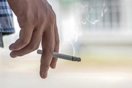 Siết trách nhiệm ngành thuốc lá, ưu tiên bảo vệ trẻ em và môi trường